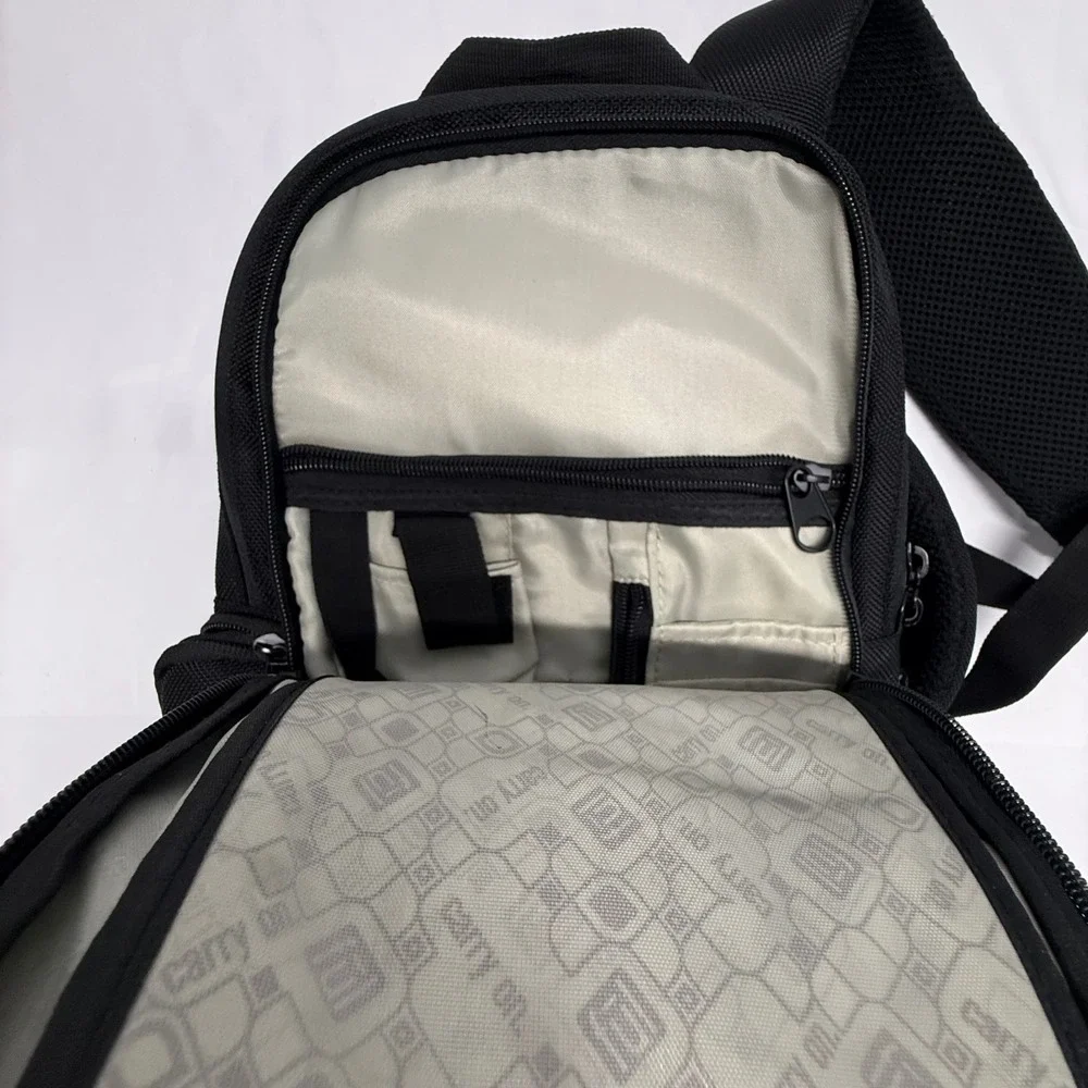 Ful black backpack